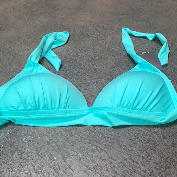NWT-Mossimo triangle bikini top - Picture 7 of 8